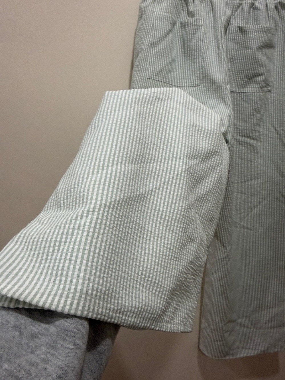 HALARA Mid Rise Double Layer Drawstring Mint Stripe Wide-Leg Ribbed Lounge Pants - Picture 10 of 12